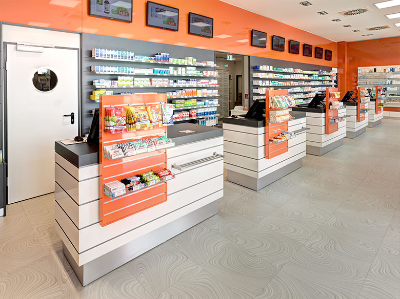 farma-plus Apotheke - Referenzen - Wiemer Einrichtungen