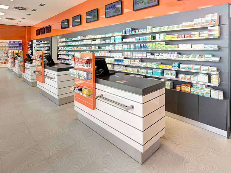 farma-plus Apotheke - Referenzen - Wiemer Einrichtungen